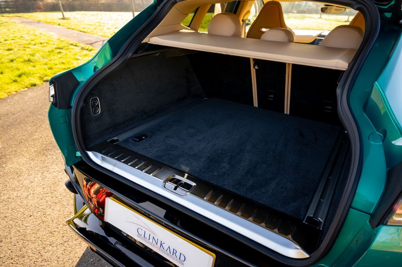 Aston Martin DBX 707 4.0 V8 (Facelift Model)