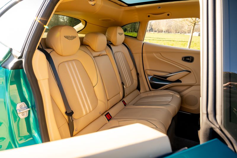 Aston Martin DBX 707 4.0 V8 (Facelift Model)