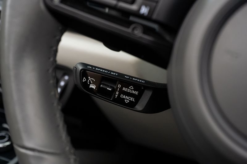 Porsche 911 (992) Carrera Cabriolet