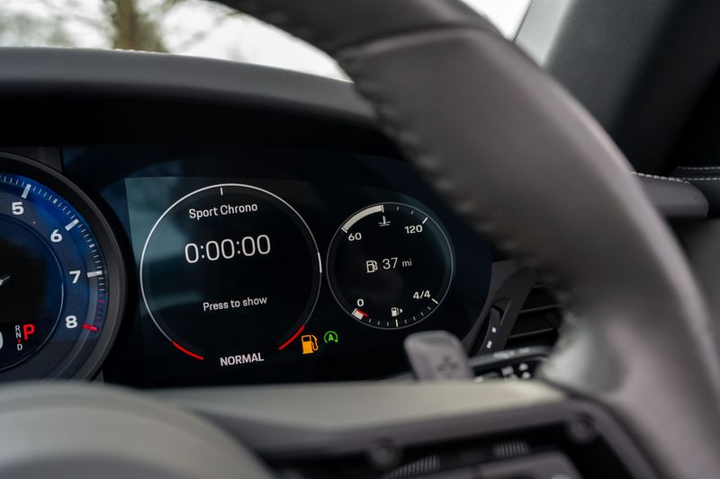 Porsche 911 (992) Carrera Cabriolet