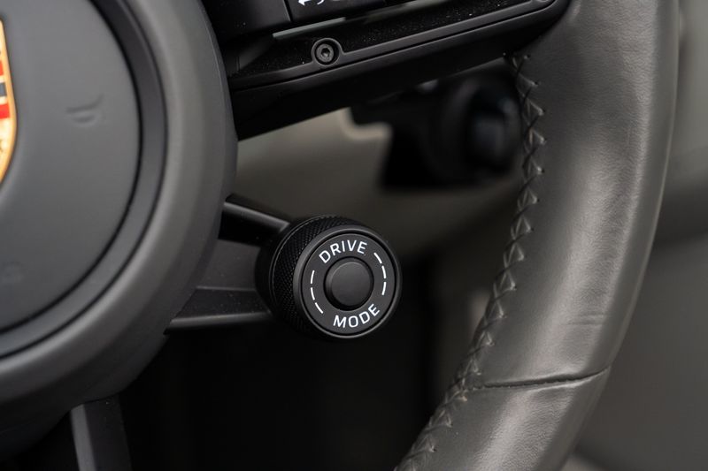 Porsche 911 (992) Carrera Cabriolet