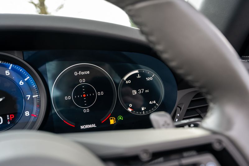 Porsche 911 (992) Carrera Cabriolet