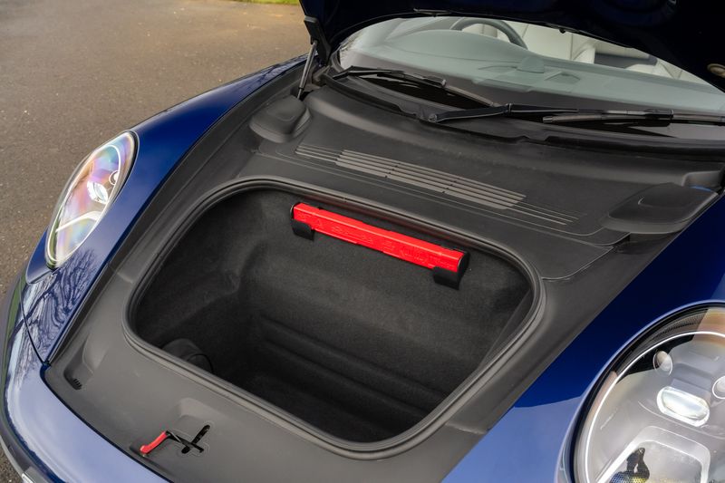 Porsche 911 (992) Carrera Cabriolet