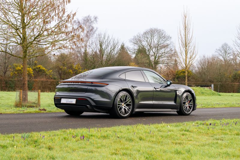 Porsche Taycan 4S Performance Plus ( VAT Qualifying )