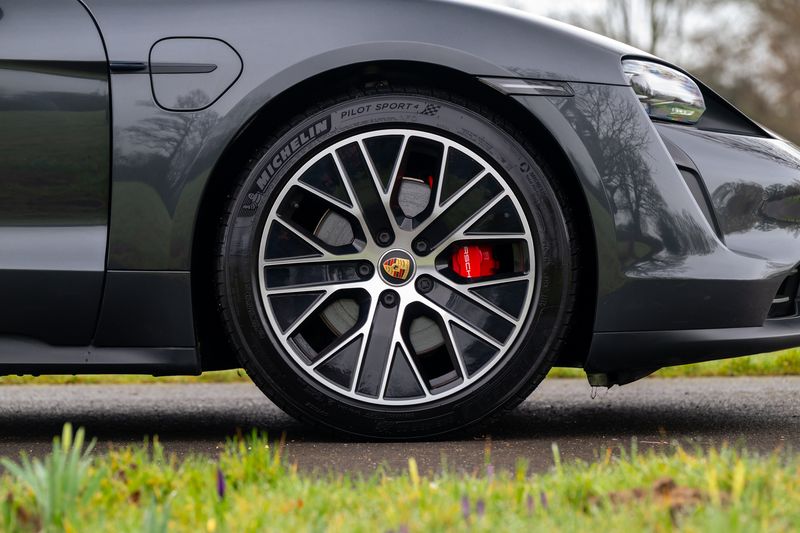 Porsche Taycan 4S Performance Plus ( VAT Qualifying )