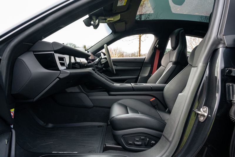 Porsche Taycan 4S Performance Plus ( VAT Qualifying )