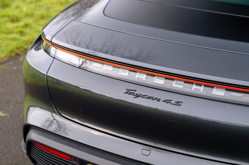 Porsche Taycan 4S Performance Plus ( VAT Qualifying )