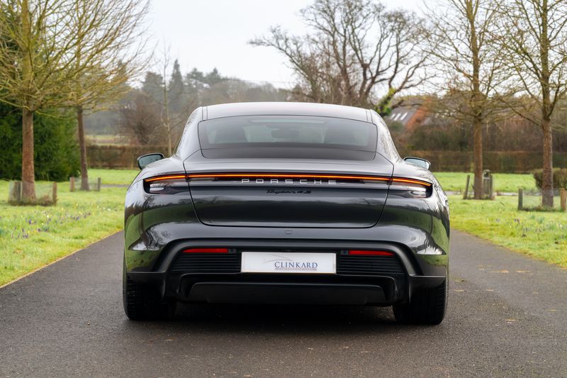 Porsche Taycan 4S Performance Plus ( VAT Qualifying )