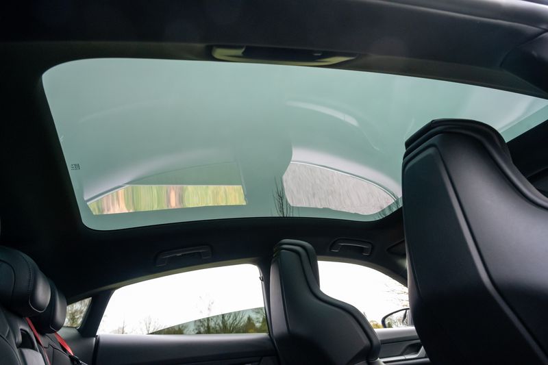 Porsche Taycan 4S Performance Plus ( VAT Qualifying )