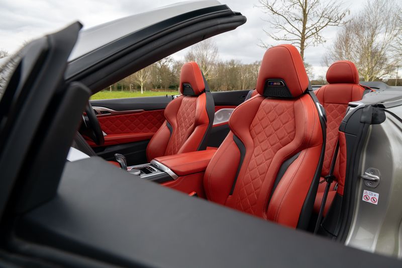 BMW M8 Competition Convertible 4.4 V8