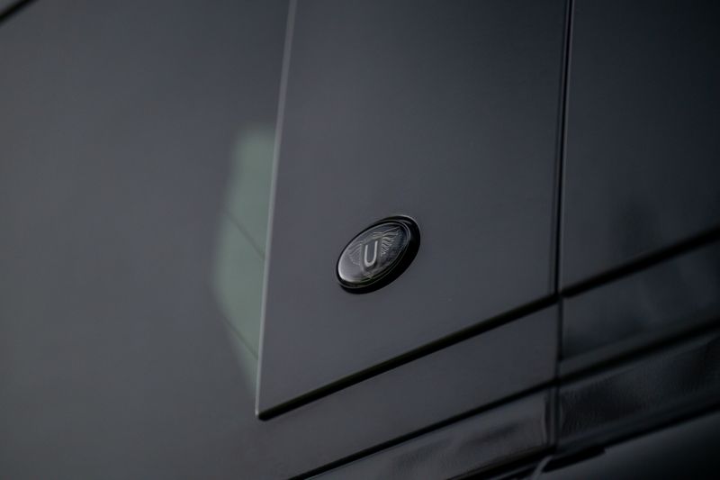 Land Rover Defender 110 D300 X-Dynamic SE 'Full URBAN Kit'