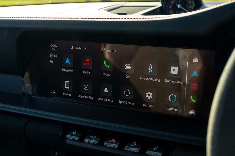 Porsche 911 (992) Carrera 4 GTS PDK