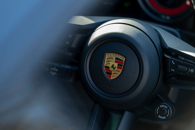 Porsche 911 (992) Carrera 4 GTS PDK