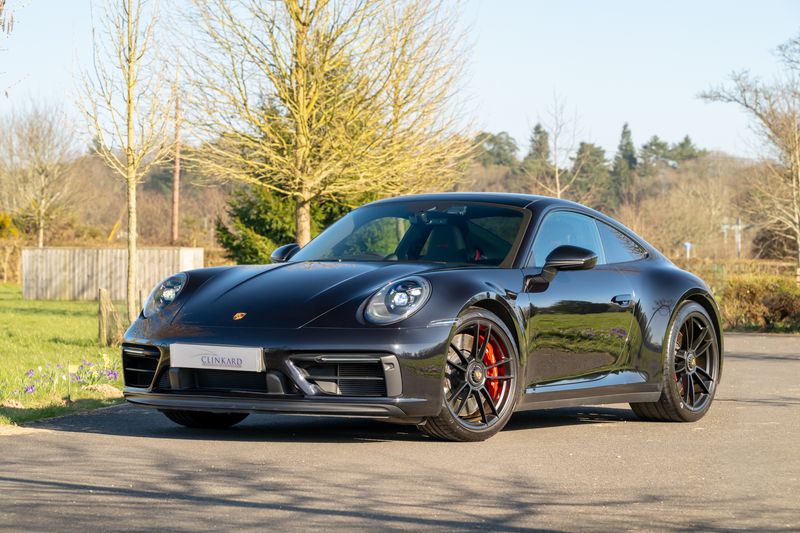 Porsche 911 (992) Carrera 4 GTS PDK
