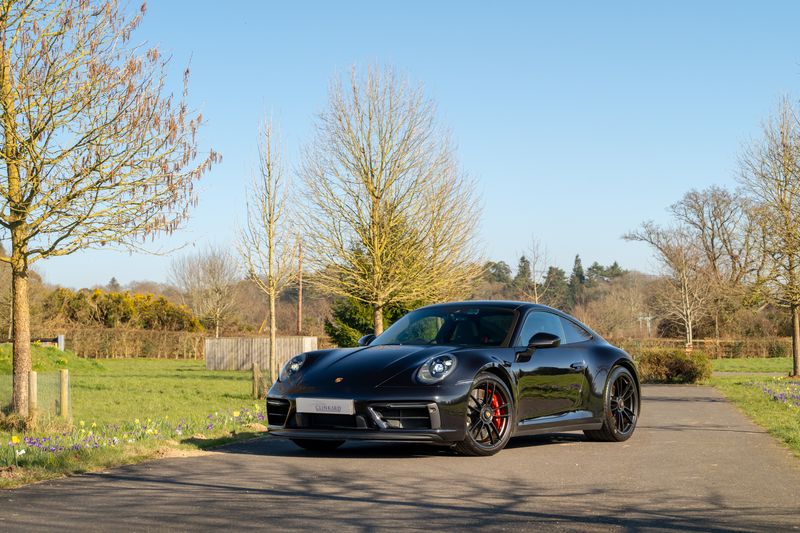 Porsche 911 (992) Carrera 4 GTS PDK