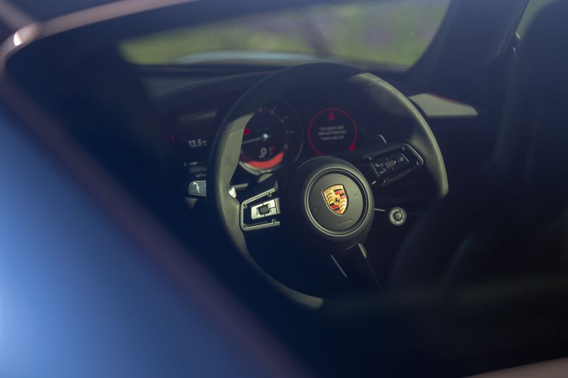 Porsche 911 (992) Carrera 4 GTS PDK