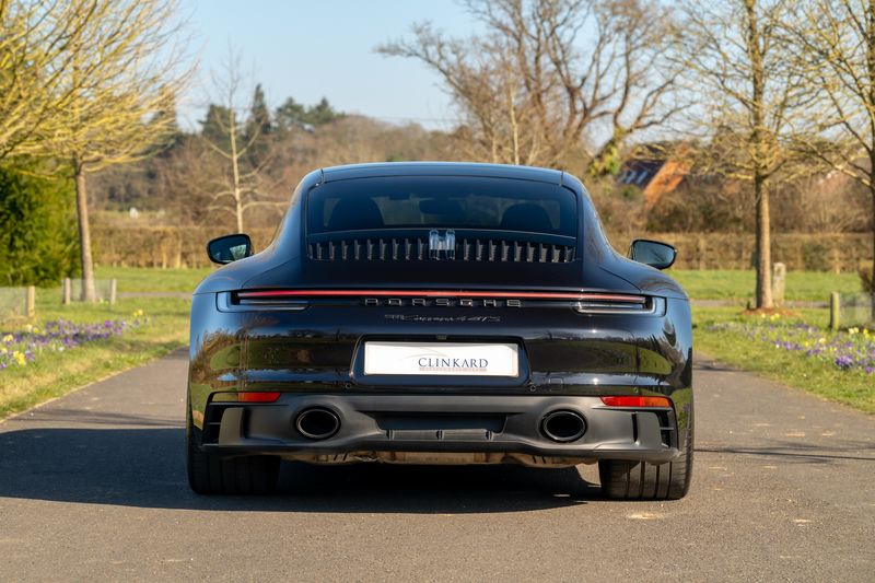 Porsche 911 (992) Carrera 4 GTS PDK