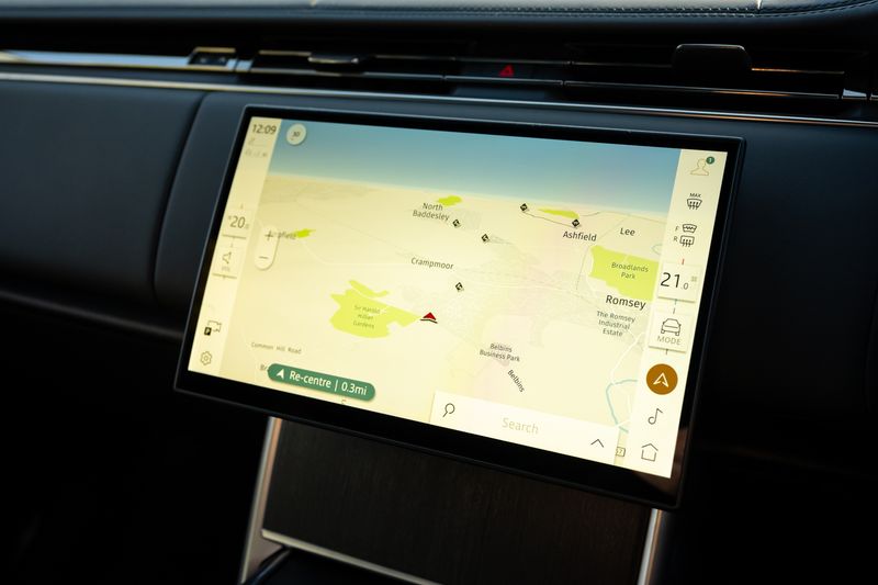 Range Rover D350 Autobiography Long Wheelbase (VAT Q)