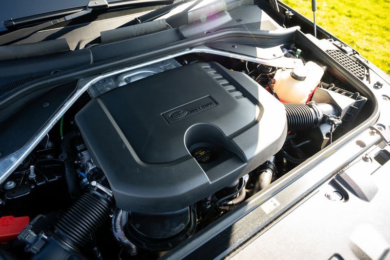 Range Rover D350 Autobiography Long Wheelbase (VAT Q)