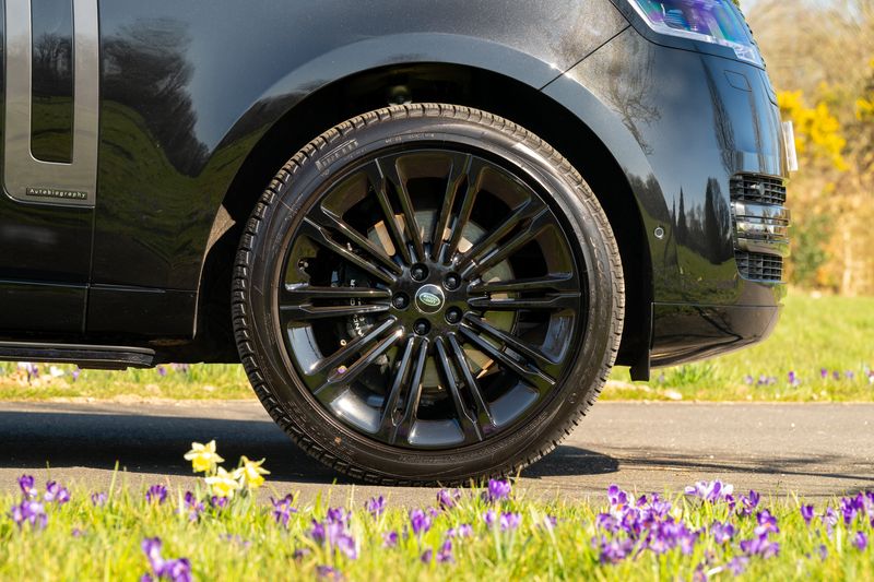 Range Rover D350 Autobiography Long Wheelbase (VAT Q)