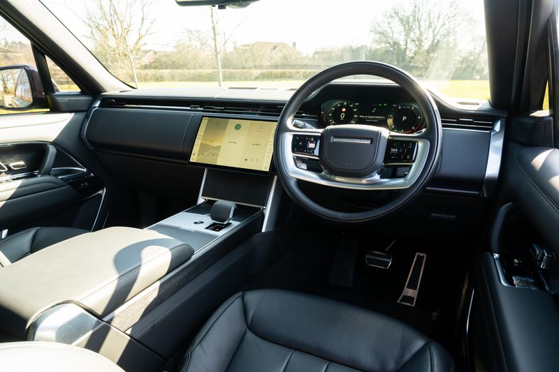 Range Rover D350 Autobiography Long Wheelbase (VAT Q)