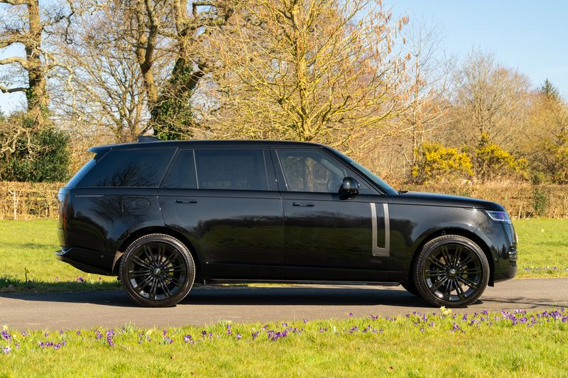Range Rover D350 Autobiography Long Wheelbase (VAT Q)