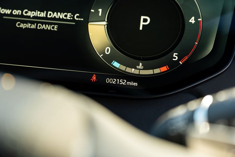 Range Rover D350 Autobiography Long Wheelbase (VAT Q)