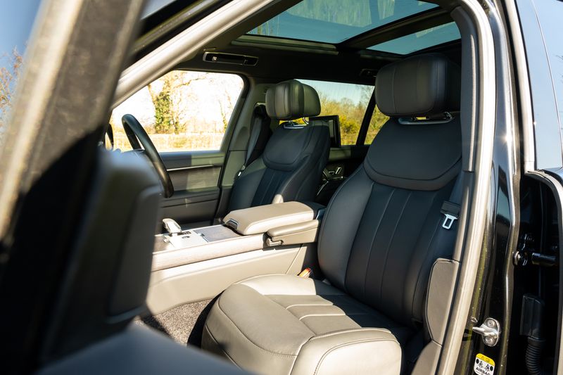 Range Rover D350 Autobiography Long Wheelbase (VAT Q)