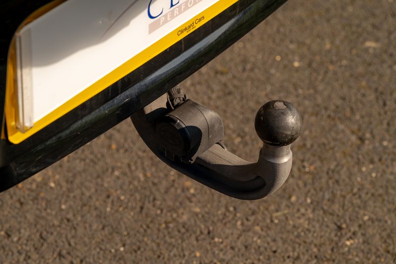 Land Rover Defender 110 D300 X-Dynamic HSE 'URBAN Kit '