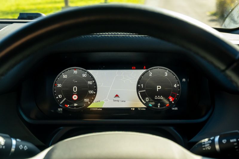 Land Rover Defender 110 D300 X-Dynamic HSE 'URBAN Kit '