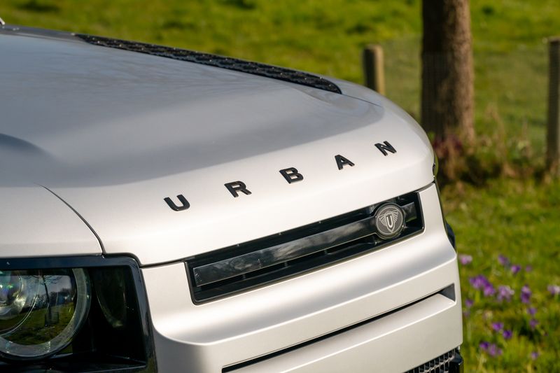 Land Rover Defender 110 D300 X-Dynamic HSE 'URBAN Kit '