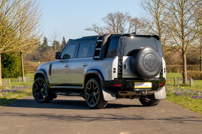 Land Rover Defender 110 D300 X-Dynamic HSE 'URBAN Kit '