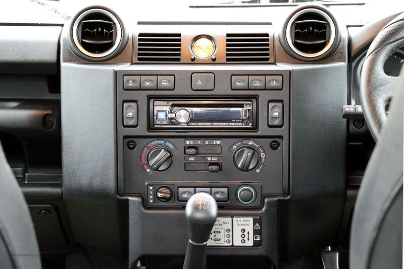 Landrover Defender 90 2.2TD XS Urban Truck Edition