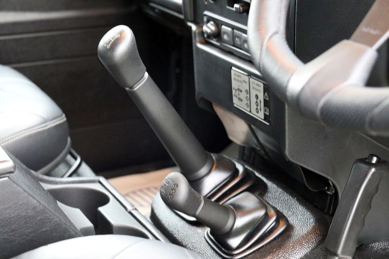 Landrover Defender 90 2.2TD XS Urban Truck Edition