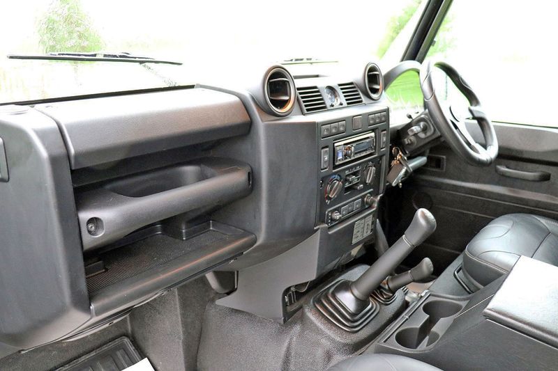 Landrover Defender 90 2.2TD XS Urban Truck Edition