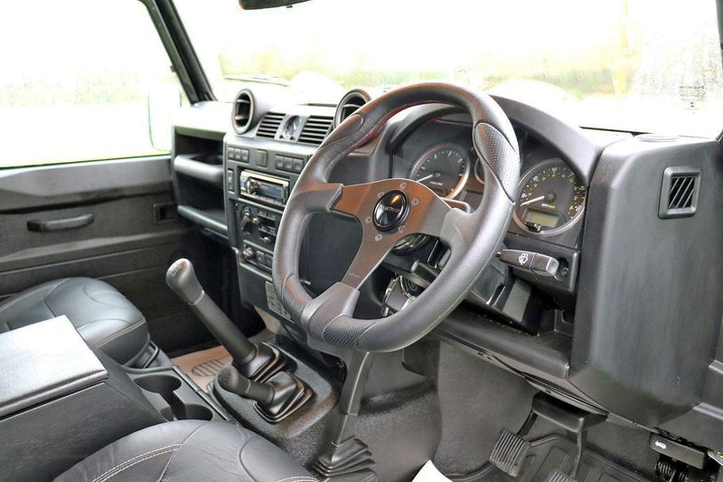 Landrover Defender 90 2.2TD XS Urban Truck Edition