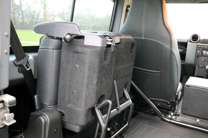 Landrover Defender 90 2.2TD XS Urban Truck Edition