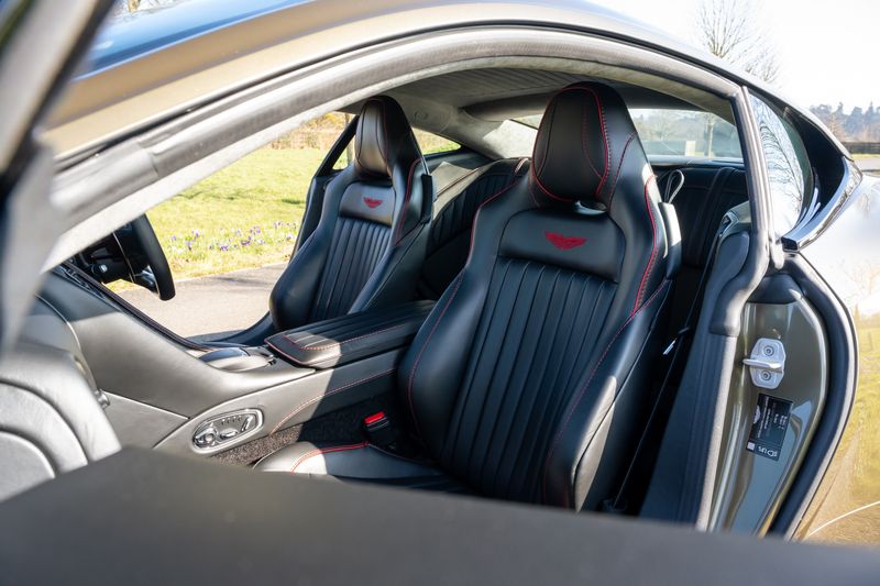 Aston Martin DBS V12 Superleggera OHMSS 1-50