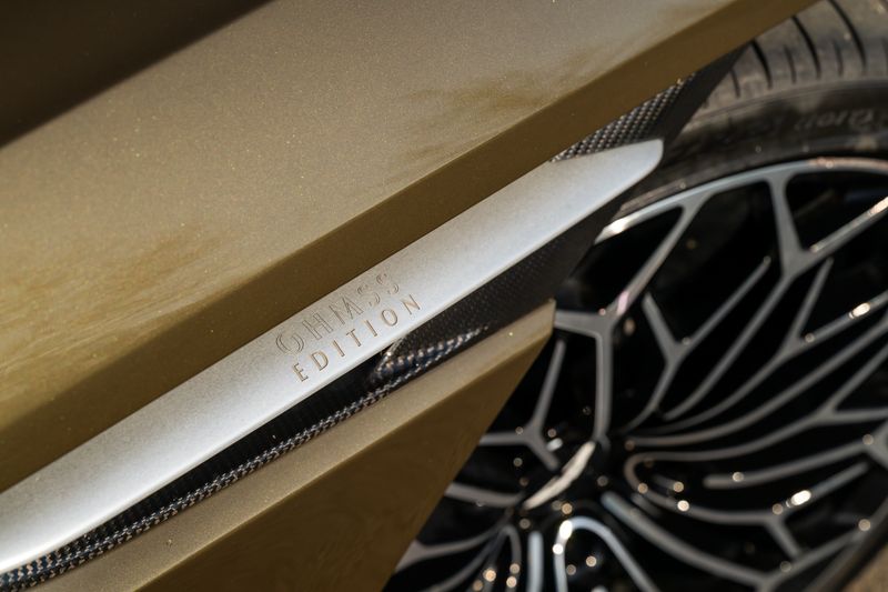 Aston Martin DBS V12 Superleggera OHMSS 1-50