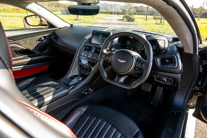 Aston Martin DBS V12 Superleggera OHMSS 1-50