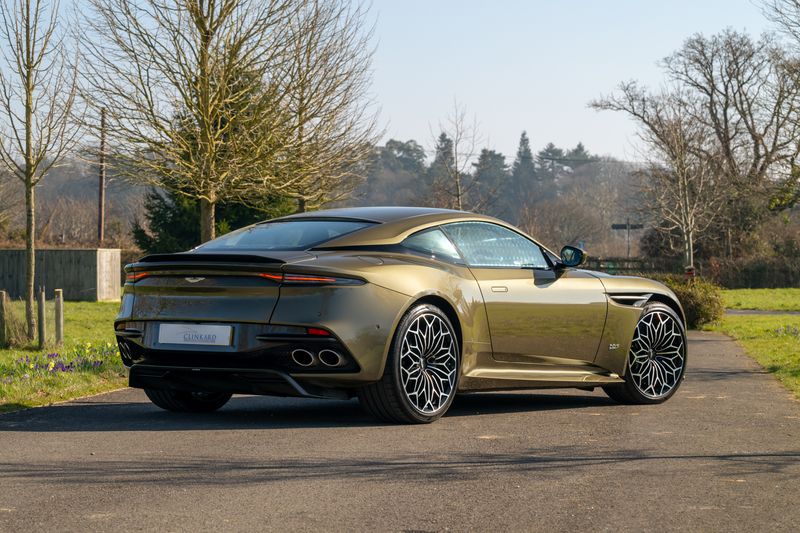 Aston Martin DBS V12 Superleggera OHMSS 1-50