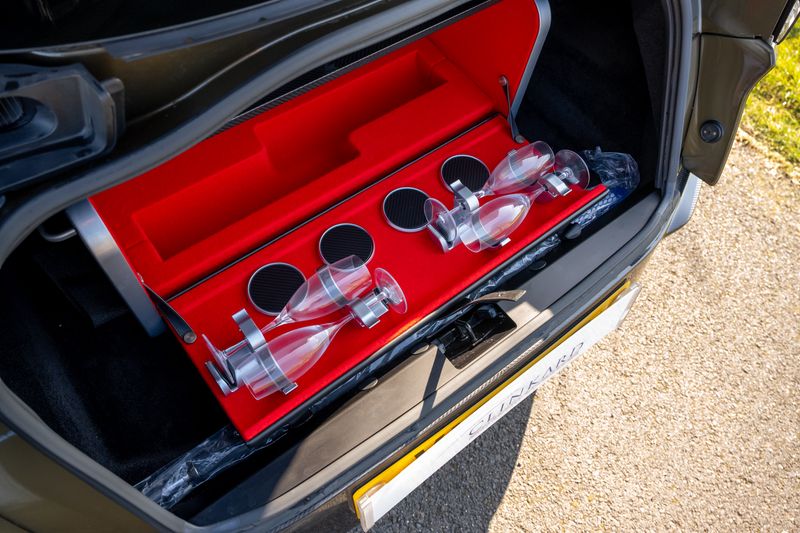 Aston Martin DBS V12 Superleggera OHMSS 1-50