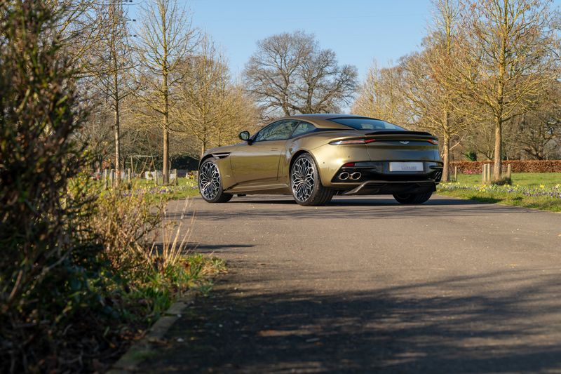 Aston Martin DBS V12 Superleggera OHMSS 1-50