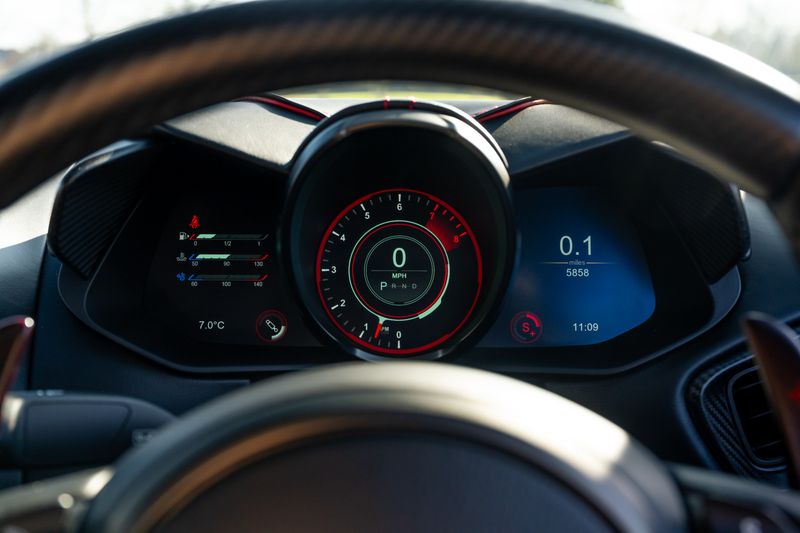 Aston Martin DBS V12 Superleggera OHMSS 1-50