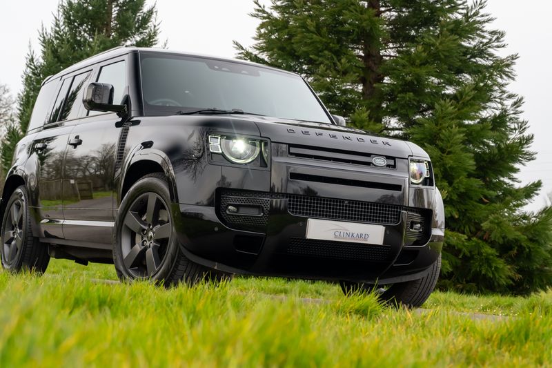 Defender 110 D300 X-Dynamic HSE Hard Top Commercial (Urban Seat Conversion)