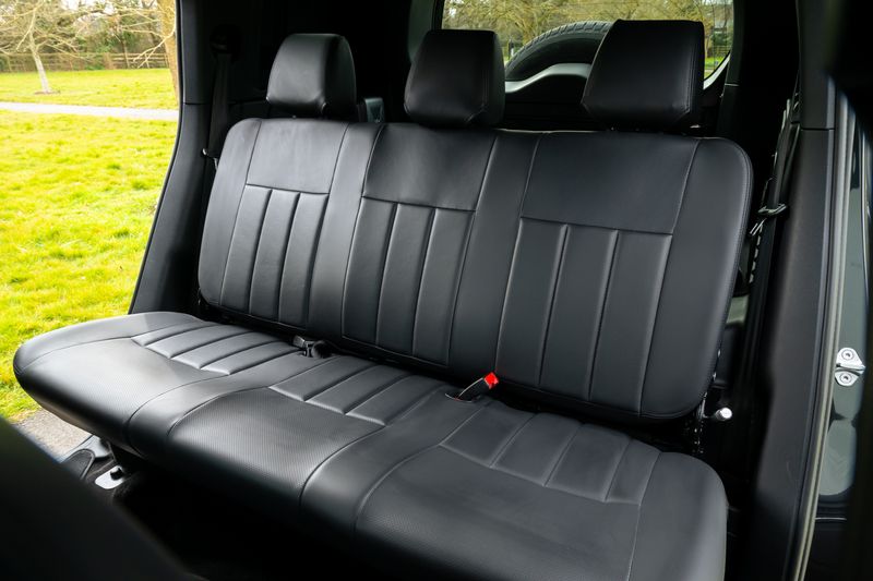 Defender 110 D300 X-Dynamic HSE Hard Top Commercial (Urban Seat Conversion)