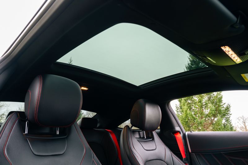 Mercedes-Benz C43 V6 AMG Coupe (Premium Plus)