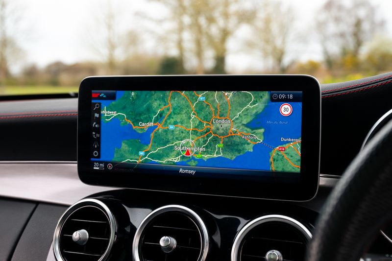 Mercedes-Benz C43 V6 AMG Coupe (Premium Plus)