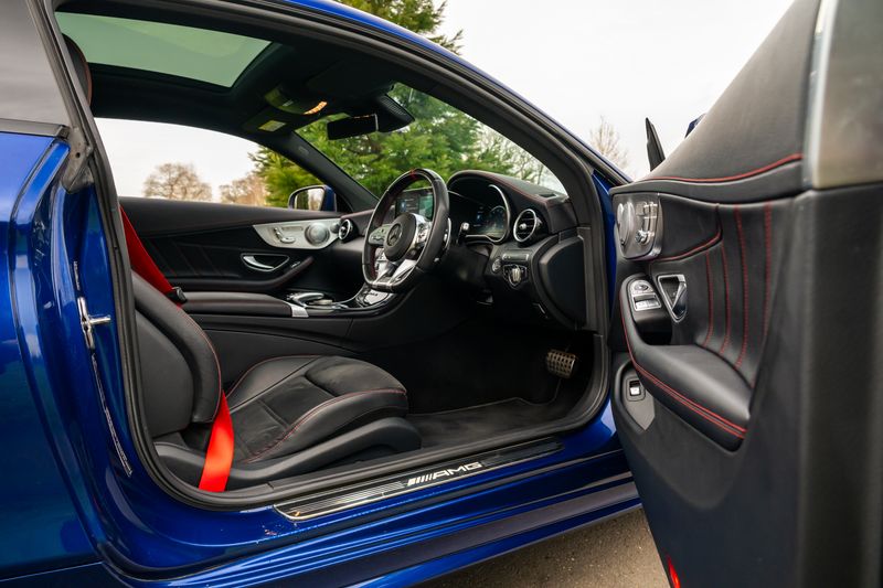 Mercedes-Benz C43 V6 AMG Coupe (Premium Plus)