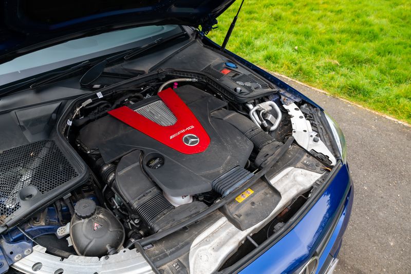 Mercedes-Benz C43 V6 AMG Coupe (Premium Plus)